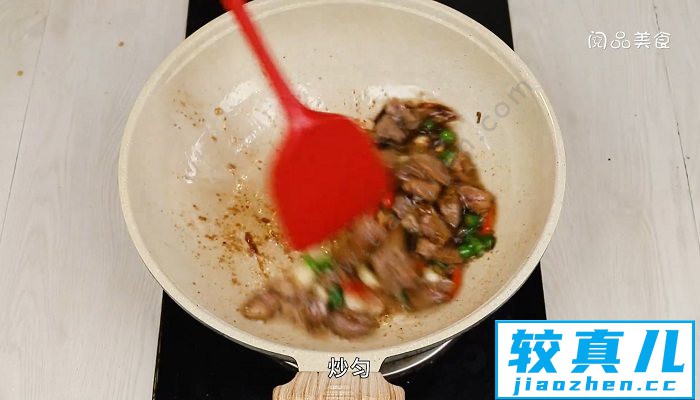 蒜烧牛肉粒怎么做 蒜烧牛肉粒的做法是什么