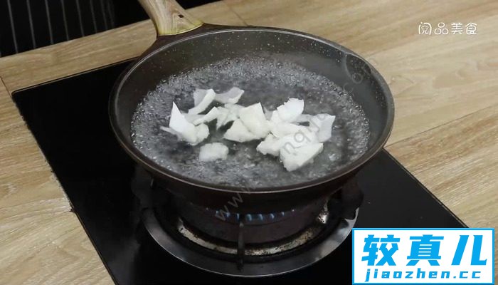 酸汤泡菜煮黄喉的做法 酸汤泡菜煮黄喉怎么做好吃