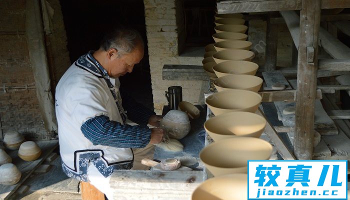 康熙青花翠毛蓝特点 康熙青花翠毛兰