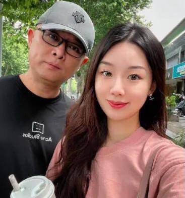 乐嘉老婆李雪资料 乐嘉老婆李雪年龄多大