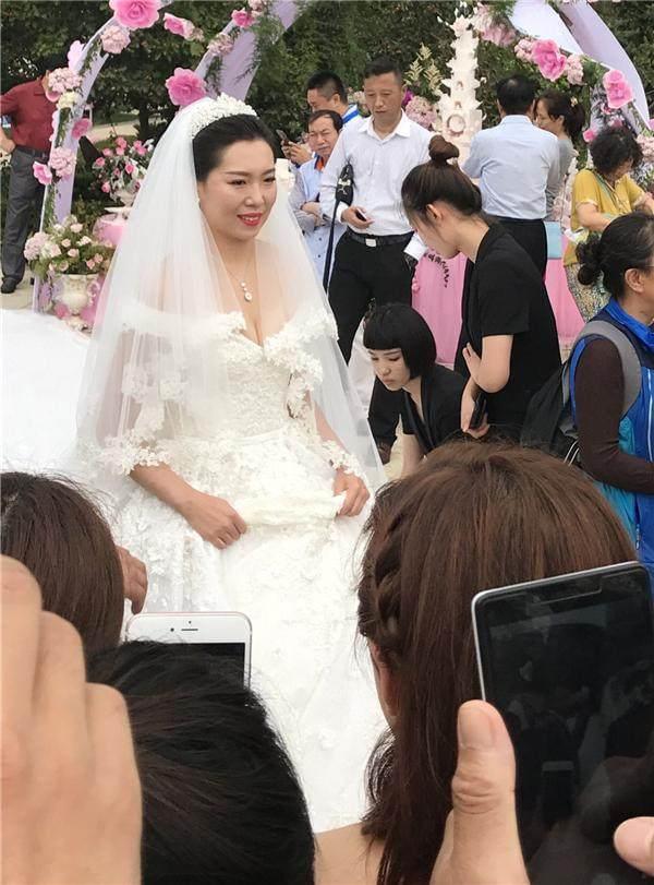 孔令辉的妻子 孔令辉的妻子杨舒婷是干什么的